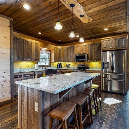 Whispering Woods Villa Blue Ridge Exterior photo