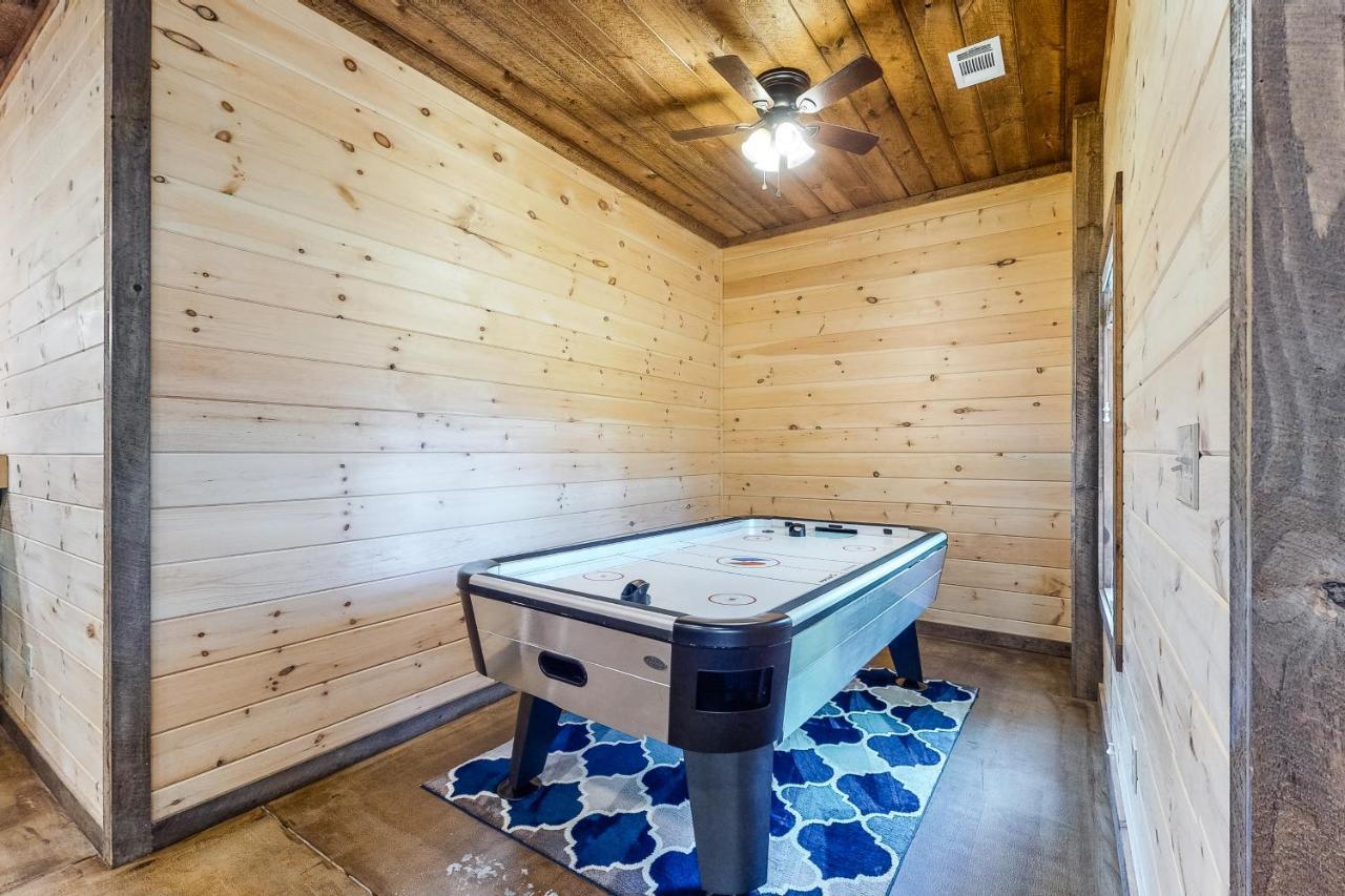 Whispering Woods Villa Blue Ridge Exterior photo